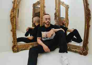 Fotografía de archivo cedida por Telemundo donde aparece el veterano reguetonero puertorriqueño Yandel, quien anunció este martes las fechas y localidades de su gira mundial, 'Yandel 2024', que lo llevará a presentarse mayormente en Latinoamérica y España.