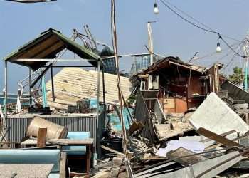 El Ejército israelí ordenó este lunes la evacuación de más de una veintena de localidades en el sur de Líbano por sexta vez desde el comienzo de su invasión, hace una semana, y, como en ocasiones anteriores, instó a la población desplazarse al norte del río Awali, más de 50 kilómetros al norte de la frontera.