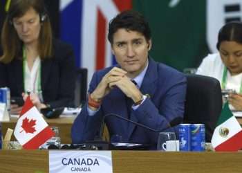 Toronto (Canadá), 6 ene (EFE).- Justin Trudeau anunció este lunes que dimitirá como primer ministro y líder del Partido Liberal tan pronto como su formación política elija un sustituto en las próximas semanas a la vez que suspendió las sesiones del Parlamento para evitar una moción de censura.