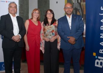 Banpaís abre nuevamente las puertas de su oficina principal al Proyecto Expositivo “Mi ciudad de los Zorzales” en su quinta entrega que organiza el Instituto Hondureño de Cultura Interamericana (IHCI), bajo la coordinación de la artista Suyapa Monterroso, con el fin de impulsar e incentivar el espíritu creativo de los pintores hondureños, quienes se inspiraron en la belleza de la capital industrial.