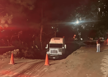 Los habitantes del municipio de Santa Lucía, Valle de Ángeles en las zonas aledañas de Distrito Central piden a las autoridades de reanudar las construcciones de la carretera principal en el kilómetro 12.