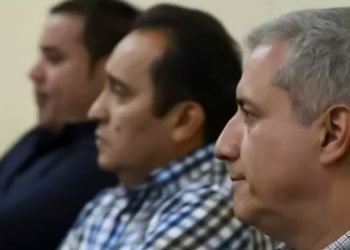 La Sala de lo Penal de la Corte Suprema de Justicia (CSJ) ratificó la sentencia dictada contra Mario Roberto Zelaya Rojas, José Ramón Bertetty Osorio y Juan Carlos Maradiaga Ortiz por el caso conocido como “Tubería de Cobre”. La decisión deja en firme las condenas logradas por la Unidad Nacional de Apoyo Fiscal (UNAF) tras comprobarse una serie de irregularidades en un contrato suscrito entre el Instituto Hondureño de Seguridad Social (IHSS) y la Constructora JC Maradiaga, operación mediante la cual fueron desviados más de 62 millones de lempiras.