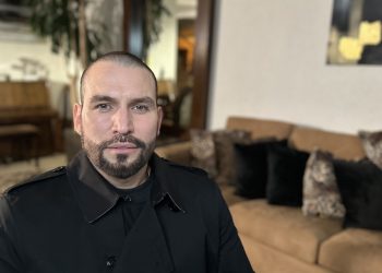 El actor mexicano Rafael Amaya anunció este lunes en sus redes sociales que será el protagonista y productor de la nueva serie sobre el narcotraficante mexicano Joaquín 'el Chapo' Guzmán, la cual estará contada desde la perspectiva de su esposa, Emma Coronel y la vida que tuvo con el capo actualmente detenido en Estados Unidos.