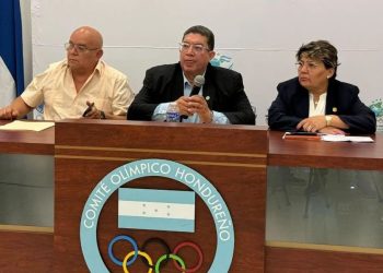 Honduras participará con una delegación de 110 atletas en los XXV Juegos Centroamericanos y del Caribe, competencia que se desarrollará en Santo Domingo, República Dominicana, del 24 de julio al 8 de agosto de 2026. La información fue confirmada por el Comité Olímpico Hondureño (COH) durante una conferencia de prensa encabezada por el presidente del organismo, Ubaldo Zavala, y el metodólogo cubano Alberto Barrera.
