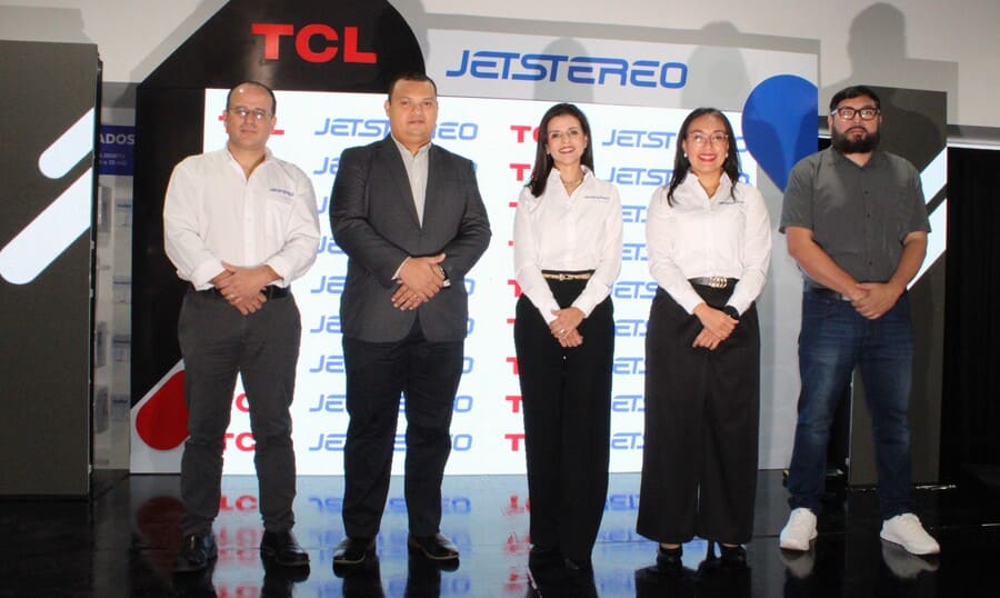 San Pedro Sula.-  Con la visión de transformar vidas a través de soluciones tecnológicas, Jetstereo continúa fortaleciendo su portafolio de productos con la incorporación de TCL, una reconocida marca internacional de tecnología de visualización que amplía las opciones disponibles para los hondureños que buscan innovación, calidad de imagen y nuevas experiencias de entretenimiento en el hogar.